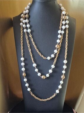 Catwalk Jon Classic Gold Chain and White Pearl Layered Necklace